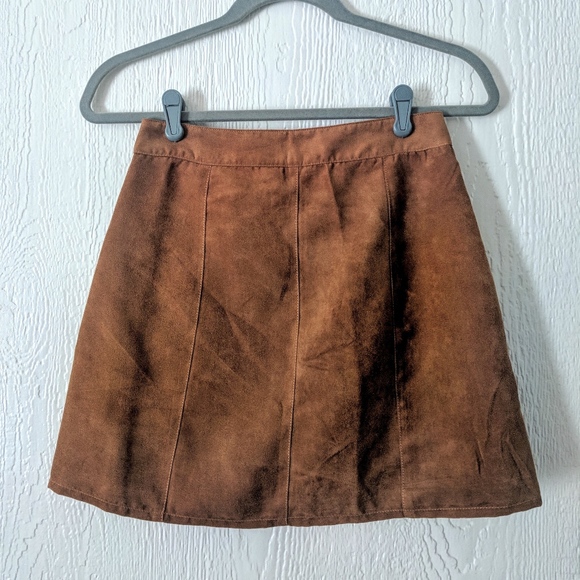 H&M Divided Faux Suede Skirt - Picture 4 of 4